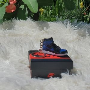 AJ 1 (I) RETRO HIGH "ROYAL" SHOE KEYCHAIN